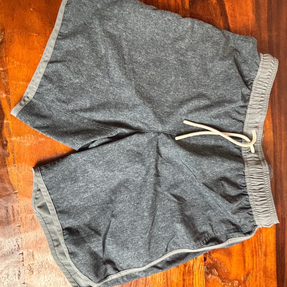 Penguin‎ Sport Men's Heathered Gray Athletic Shorts Size Small Drawstring